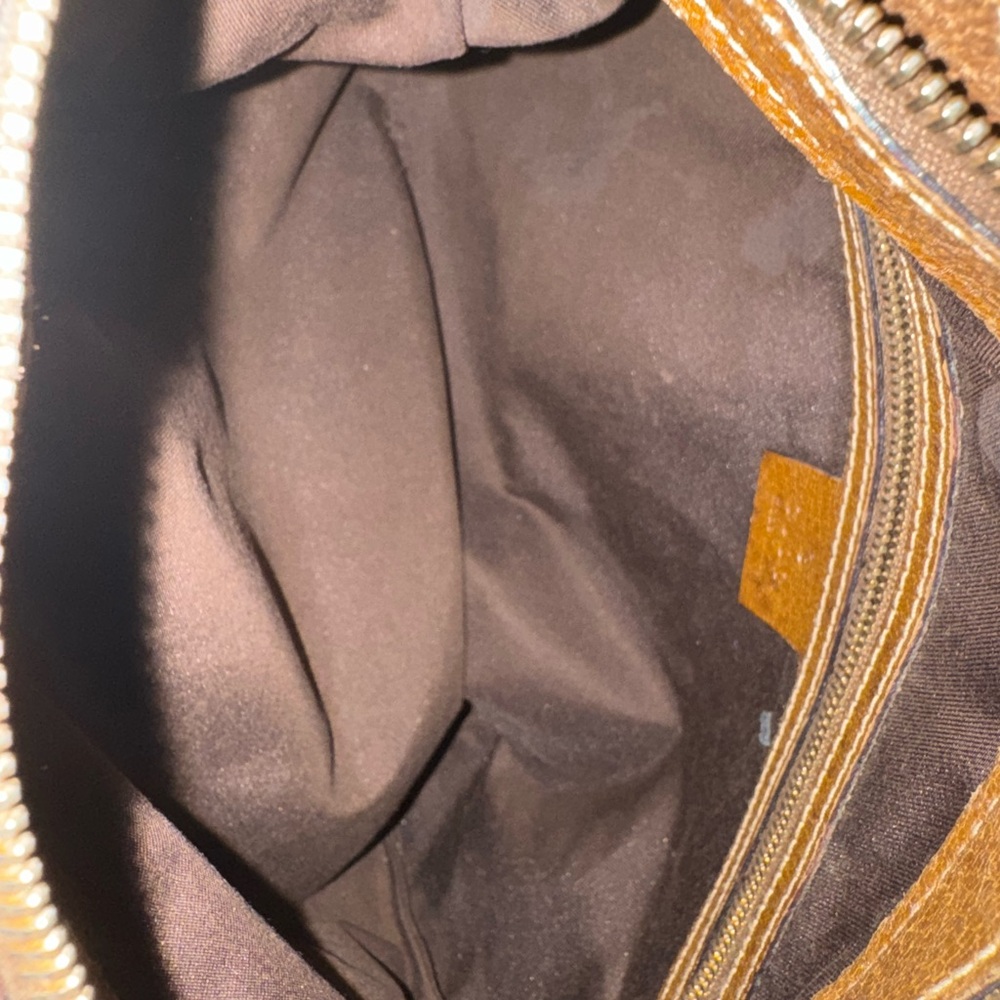 Gucci Beige and Brown Monogram Shoulder Bag - Picture 5 of 6
